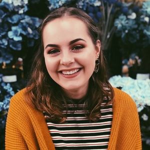 Meet your Posher, Alena